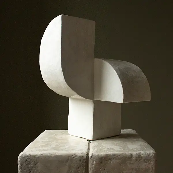Direction sculpture in white